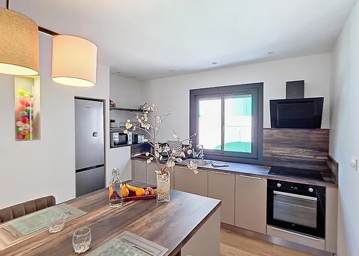 Maison Entre Canal Et * Colombiers (Herault)